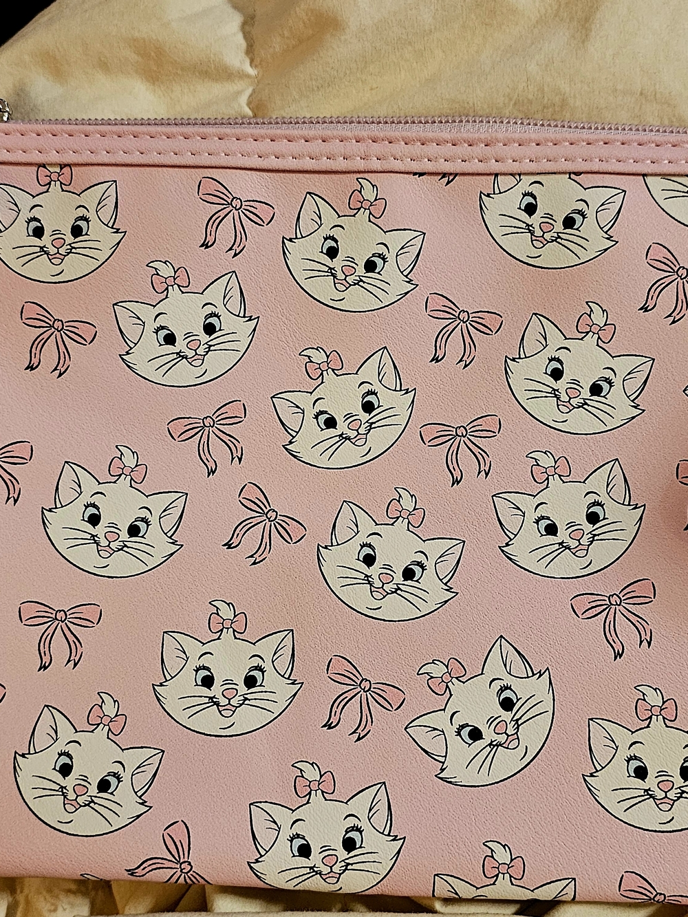Disney The Aristocats Marie zipper pouch